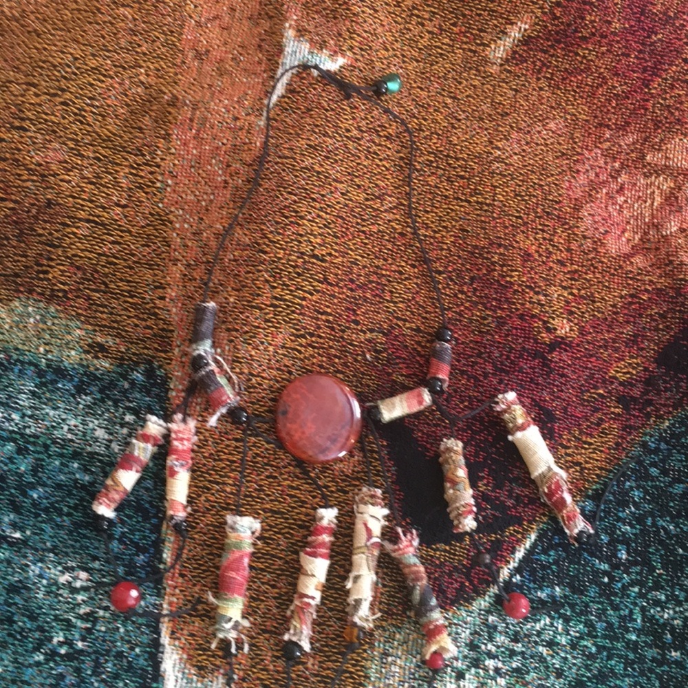 SOUTHWEST NECKLACE HANDMADE WITH STONES /CLOTH.